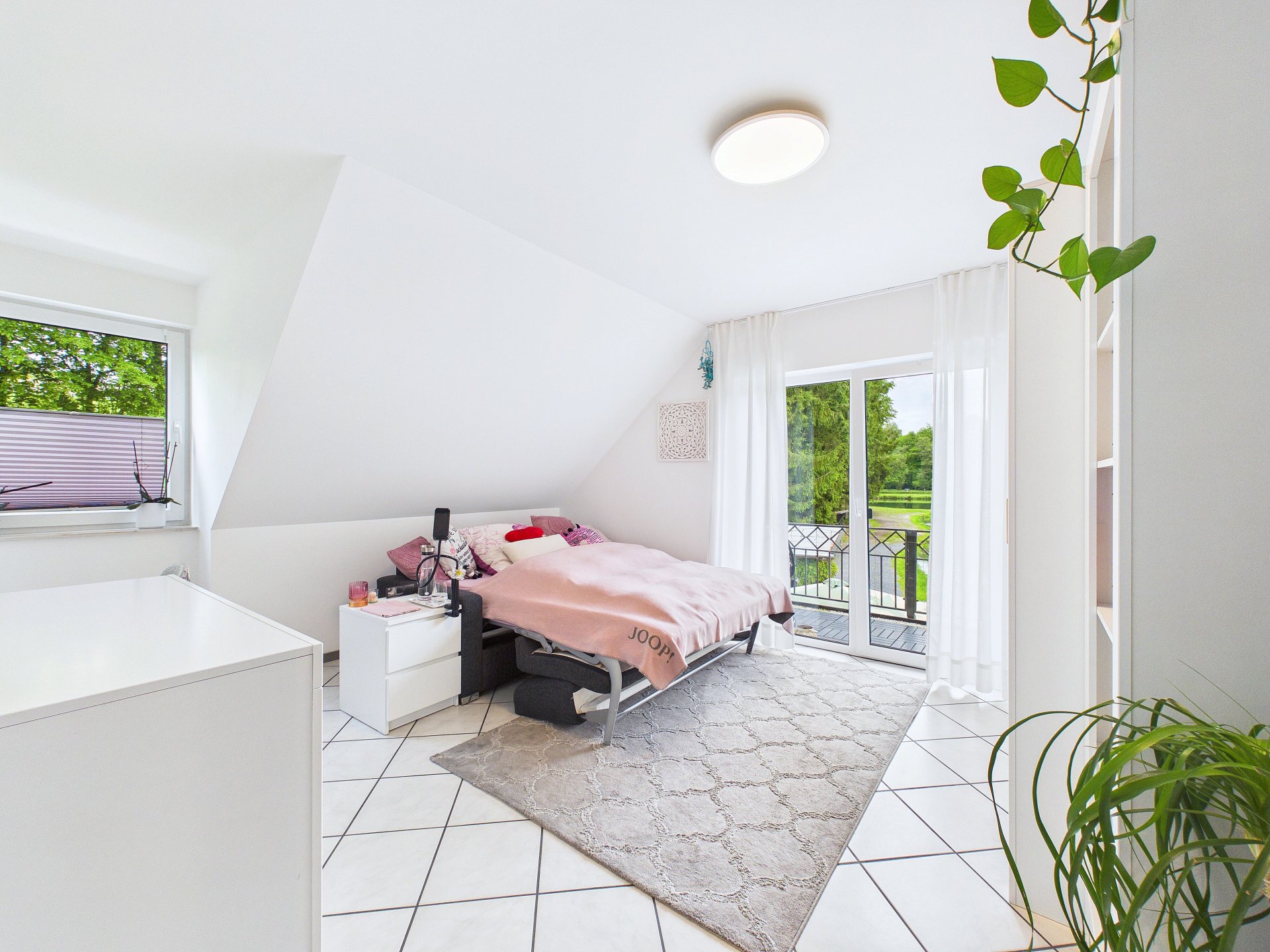 Schlafzimmer 2