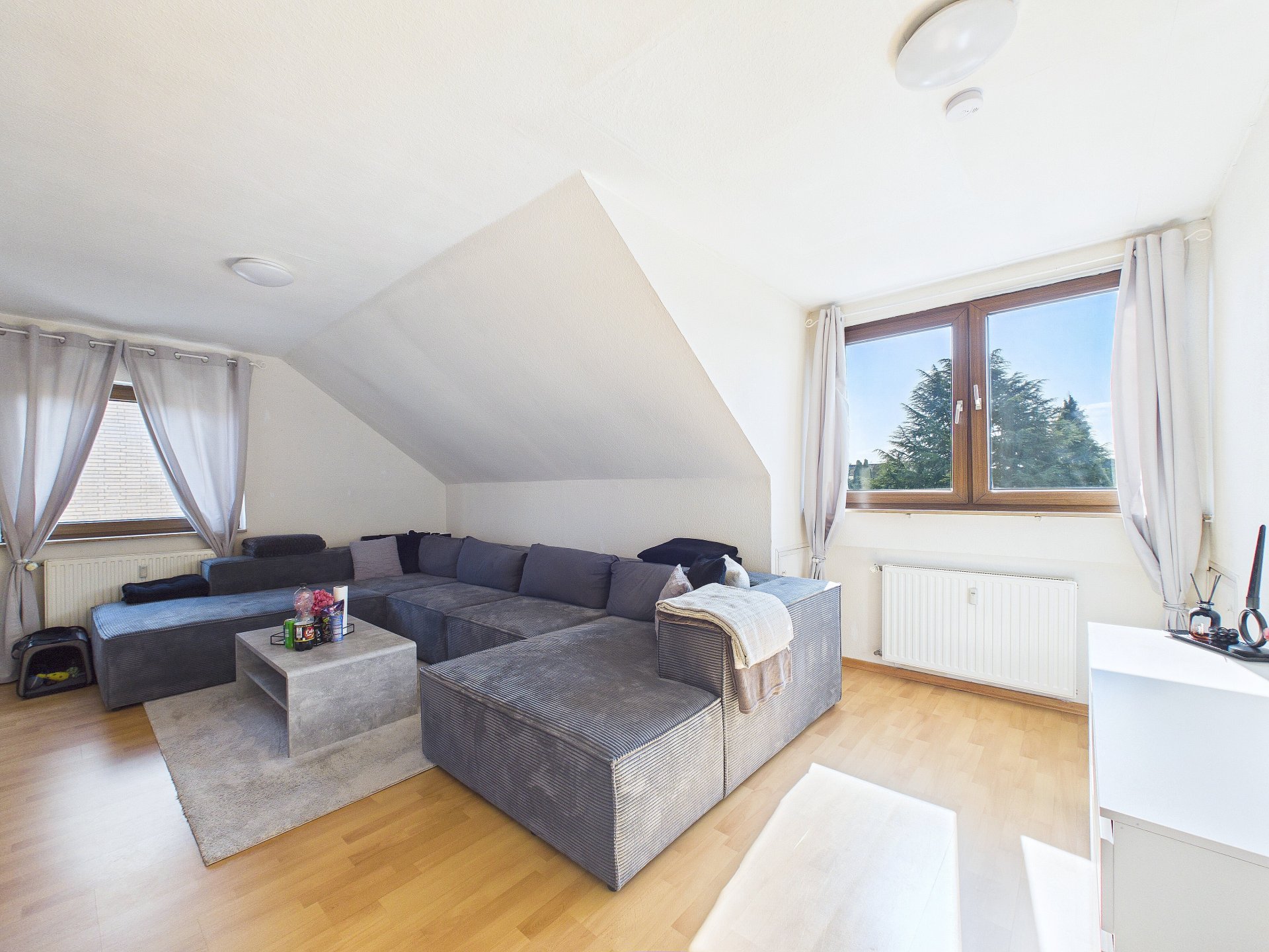 Wohnzimmer DG